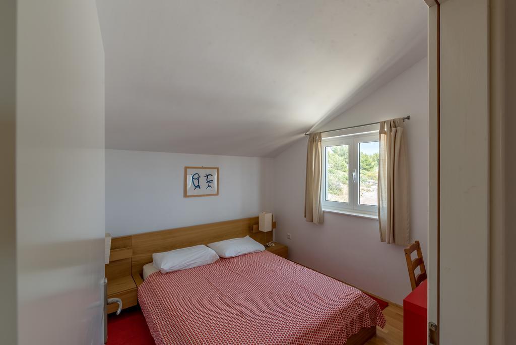 Apartments Mazuran Đảo Hvar Phòng bức ảnh